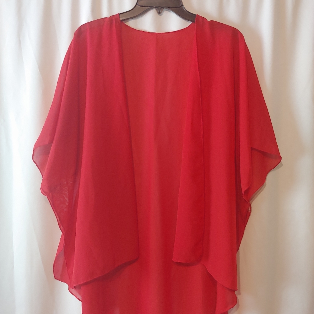 Red Cape - Picture 6 of 9